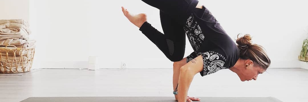 Online Yoga Class by Inês Mira, Online