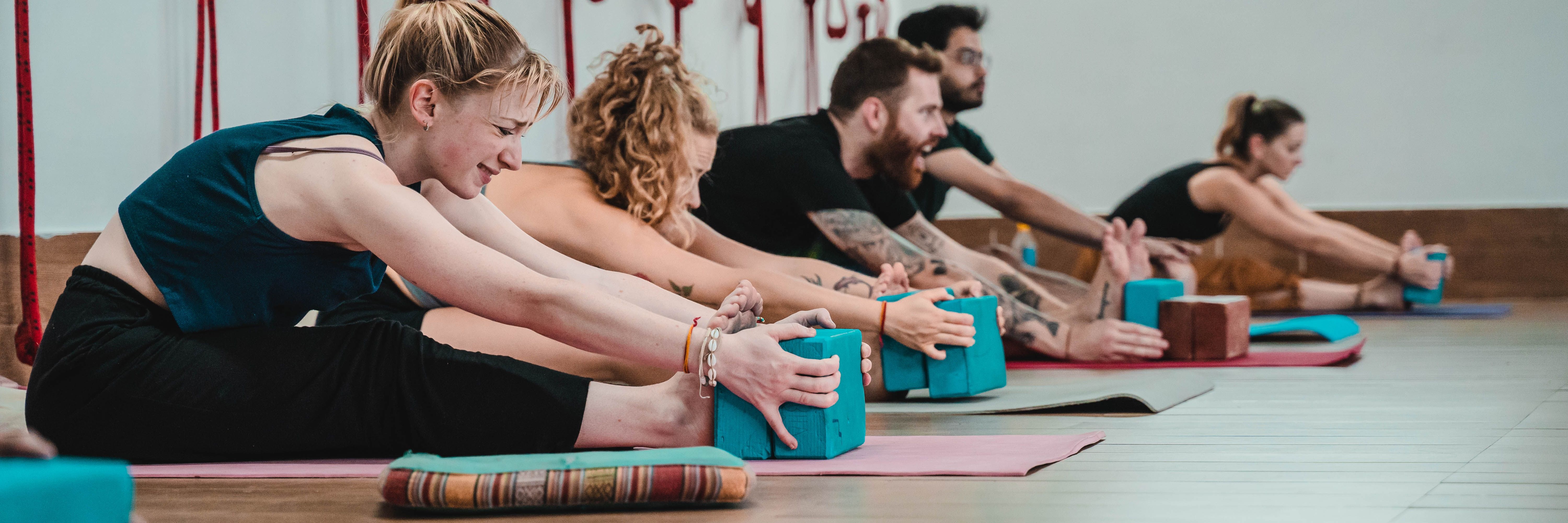 Aula de Yin / Gentle Yoga com Joana, Ericeira, Portugal