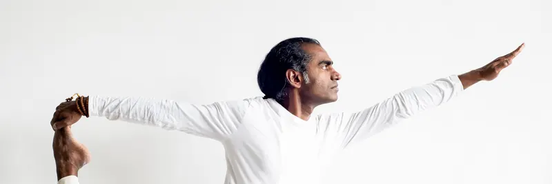 Aula de Dynamic Yoga com Pedro, Colares, Portugal