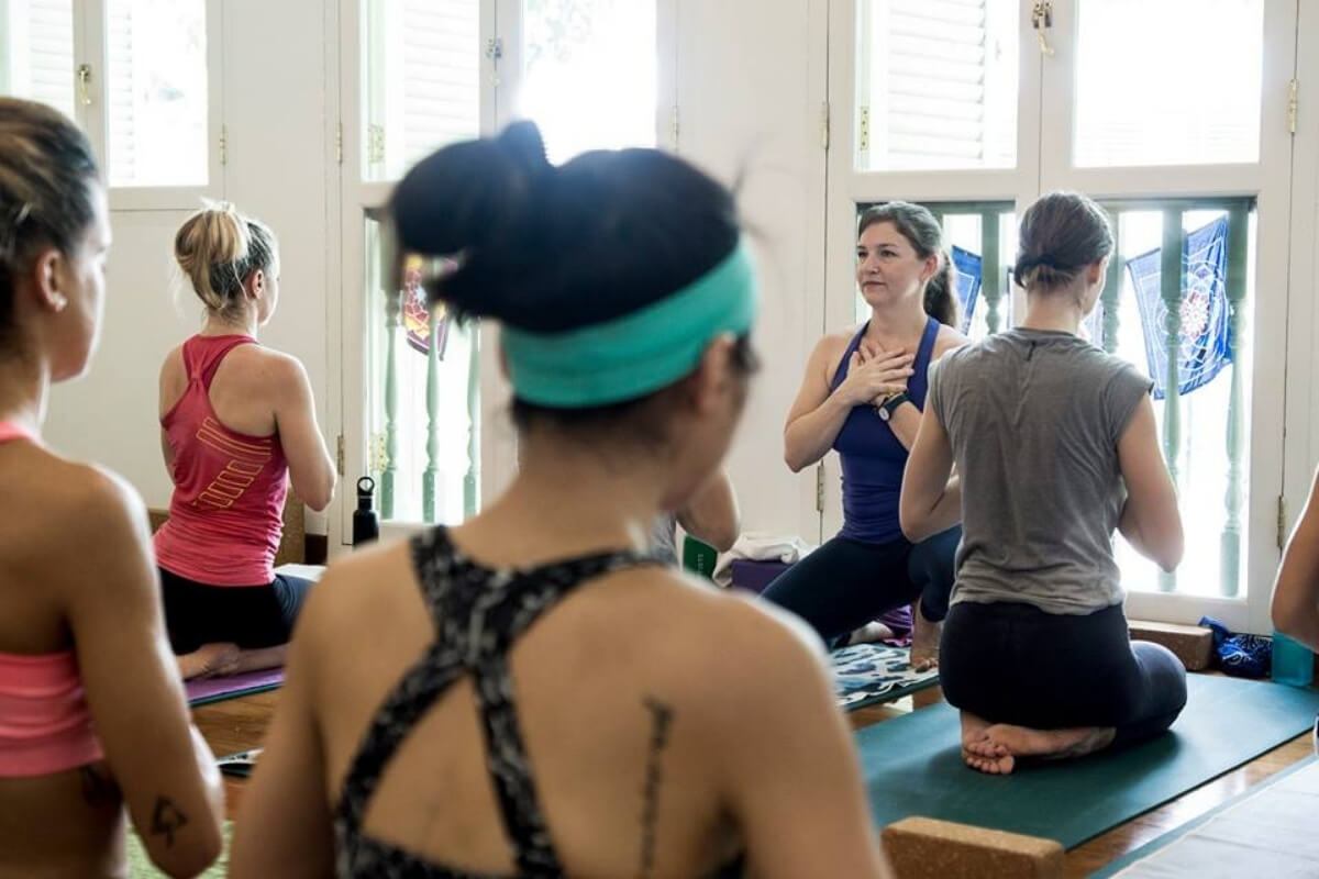 dr-trish-corley-leading-morning-mediataion-yoga-teacher-training-lisbon-portugal.jpg