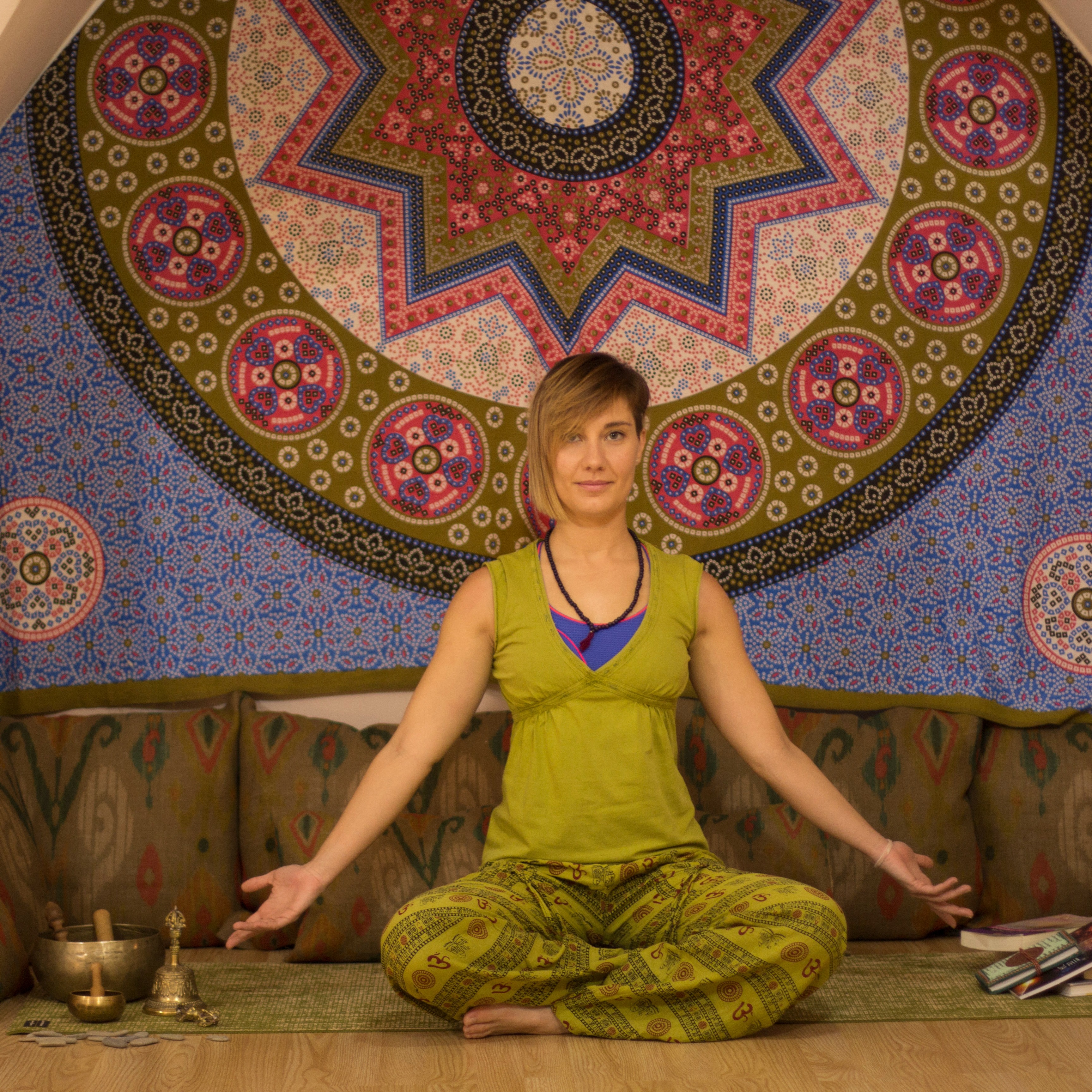 Siente Yoga, Ashtanga Yoga, Madrid, Spain